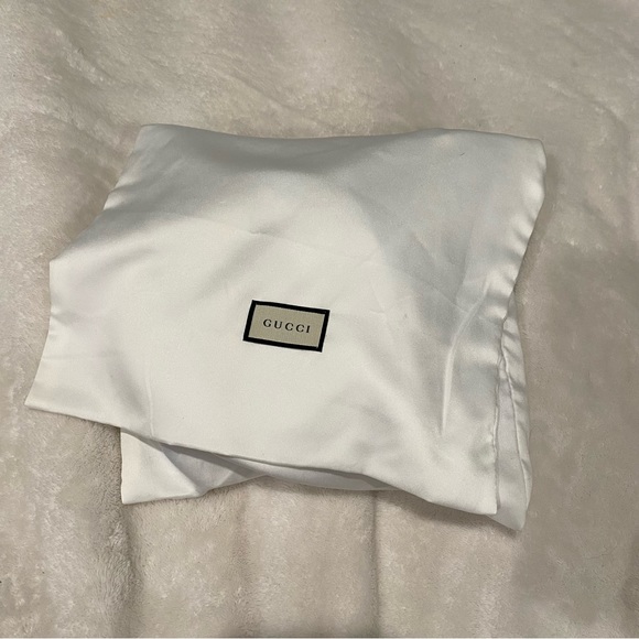 {Gucci} GG Supreme Mini Ophidia Round Backpack - Picture 14 of 14